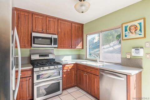 2360 Seasons Rd, Oceanside, CA 92056 photo 10