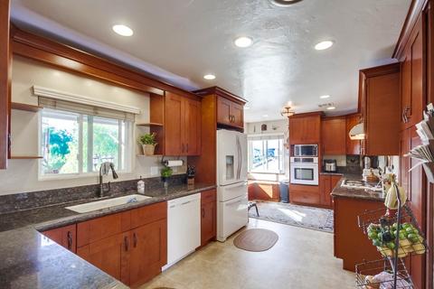 9005 Emerald Grove Ave, Lakeside, CA 92040 photo 7