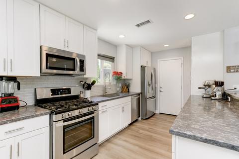 3860 Valley St, Carlsbad, CA 92008 photo 10