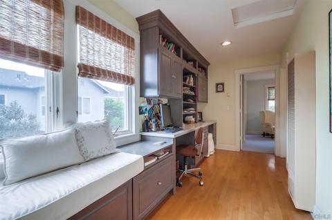 860 H Ave, Coronado, CA 92118 photo 17