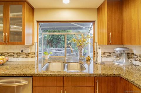 4537 Morro Bay St, Oceanside, CA 92057 photo 11