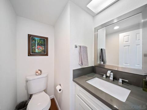 807 Highland Dr, Solana Beach, CA 92075 photo 19
