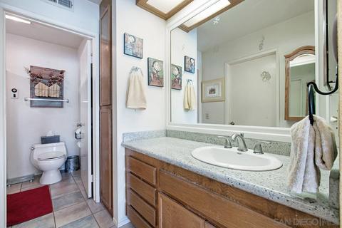 9047 Calle Del Verde, Santee, CA 92071 photo 18