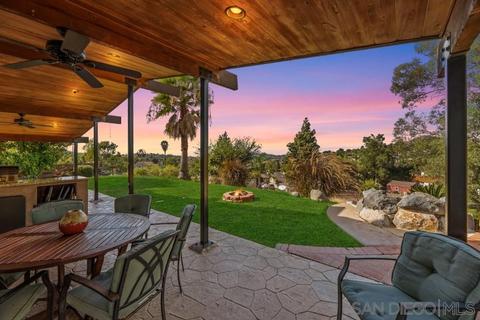 10760 Avenida Roberta, Spring Valley, CA 91978 photo 2