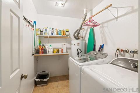 10760 Avenida Roberta, Spring Valley, CA 91978 photo 16