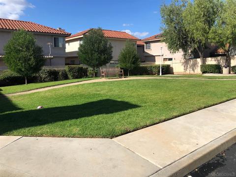 887 Friendly Cir, El Cajon, CA 92021 photo 25