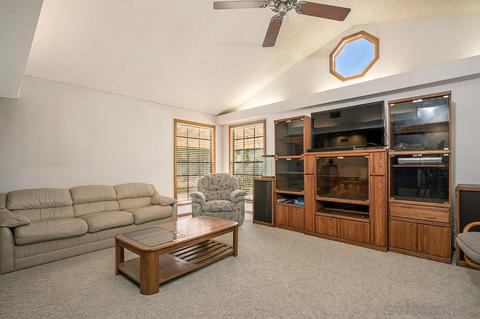 12245 Valhalla Dr, Lakeside, CA 92040 photo 7