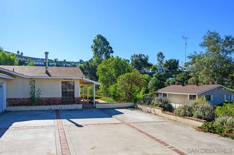 12245 Valhalla Dr, Lakeside, CA 92040 photo 2