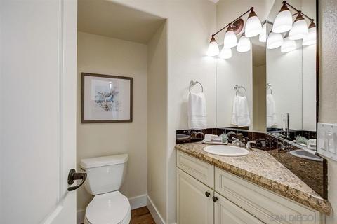 931 Candlelight Pl # -a, La Jolla, CA 92037 photo 35