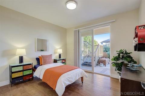 931 Candlelight Pl # -a, La Jolla, CA 92037 photo 50