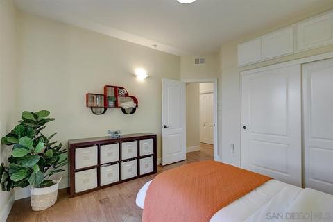 931 Candlelight Pl # -a, La Jolla, CA 92037 photo 51