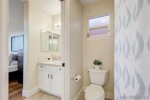 931 Candlelight Pl # -a, La Jolla, CA 92037 photo 55