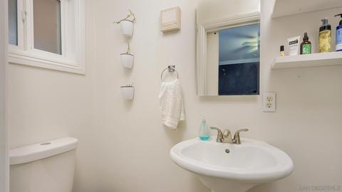 1341 Loch Lomond Dr, Cardiff, CA 92007 photo 18