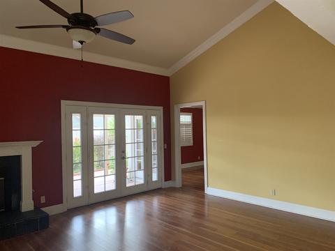 4260 Shadow, Oceanside, CA 92056 photo 2