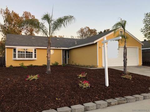 729 Hollowglen Rd, Oceanside, CA 92057 photo 1