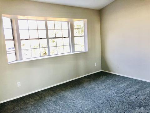 729 Hollowglen Rd, Oceanside, CA 92057 photo 12