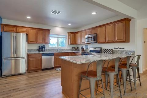 10575 Rancho Rd, La Mesa, CA 91941 photo 21