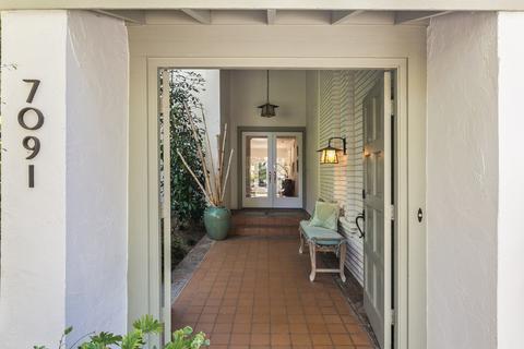 7091 Caminito Valverde, La Jolla, CA 92037 photo 4