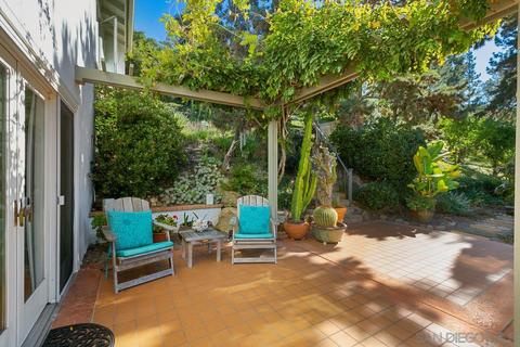 7091 Caminito Valverde, La Jolla, CA 92037 photo 24