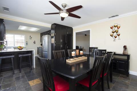 1676 Kenora Dr, Escondido, CA 92027 photo 5
