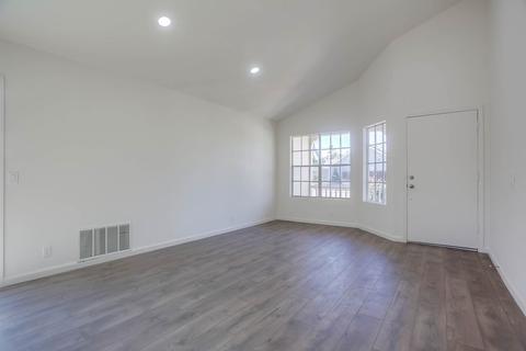 606 Oakleaf Dr, Oceanside, CA 92058 photo 14