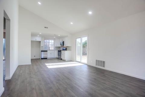 606 Oakleaf Dr, Oceanside, CA 92058 photo 13