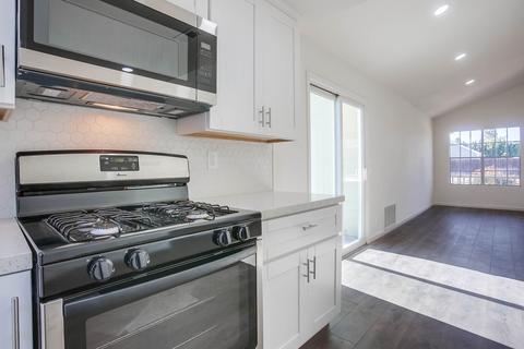 606 Oakleaf Dr, Oceanside, CA 92058 photo 10