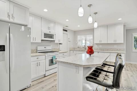 10123 Three Oaks Way, Santee, CA 92071 photo 7
