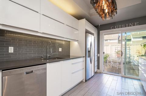 8187 Via Mallorca, La Jolla, CA 92037 photo 9