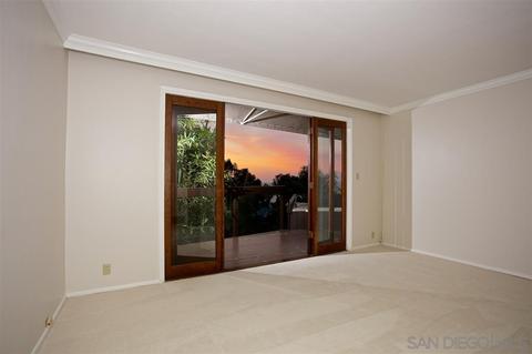 7667 Hillside Dr, La Jolla, CA 92037 photo 20