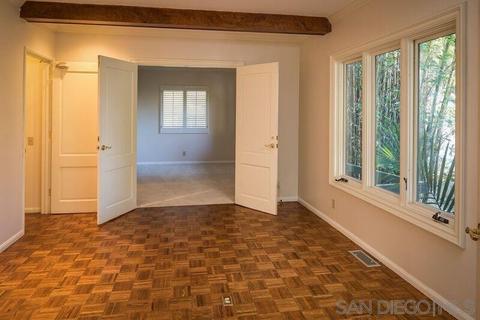 7667 Hillside Dr, La Jolla, CA 92037 photo 27
