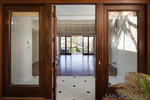 7667 Hillside Dr, La Jolla, CA 92037 photo 7