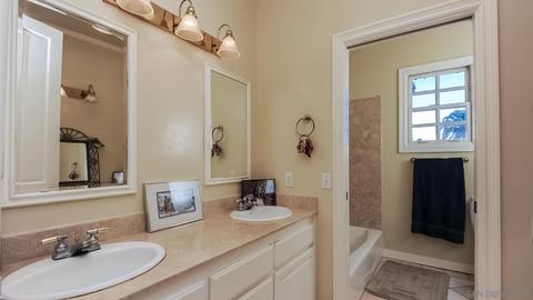 645 Westbourne St, La Jolla, CA 92037 photo 15