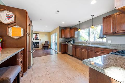 8817 Ridgeton Ct, Lakeside, CA 92040 photo 7