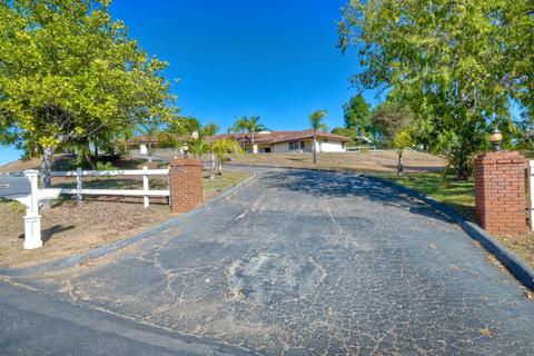 2747 Via Chinarros, Alpine, CA 91901 photo 38