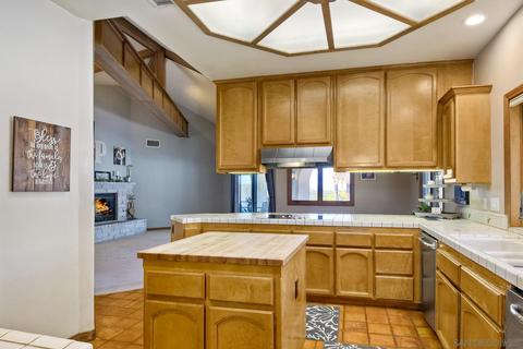 2747 Via Chinarros, Alpine, CA 91901 photo 8