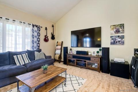 2747 Via Chinarros, Alpine, CA 91901 photo 4