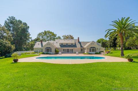 10 Country Glen Rd, Fallbrook, CA 92028 photo 3