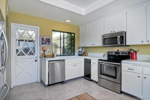 13416 The Sq, Poway, CA 92064 photo 17