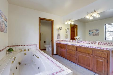 855 Sugarbush Dr, Vista, CA 92084 photo 37