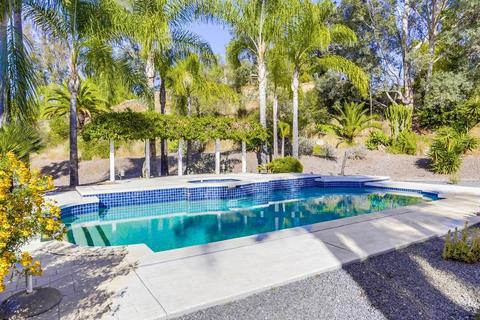 855 Sugarbush Dr, Vista, CA 92084 photo 43