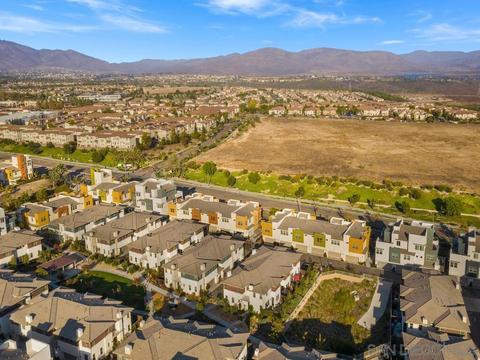 2061 Tango Loop #2, Chula Vista, CA 91915 photo 34