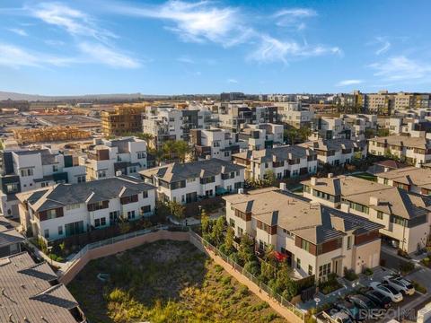 2061 Tango Loop #2, Chula Vista, CA 91915 photo 31