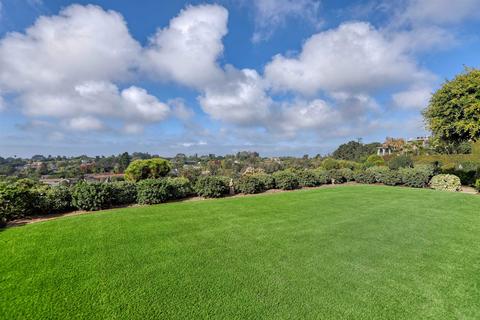 6222 Cardeno Dr, La Jolla, CA 92037 photo 18