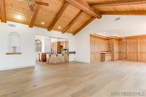 1762 Kings, Vista, CA 92084 photo 7