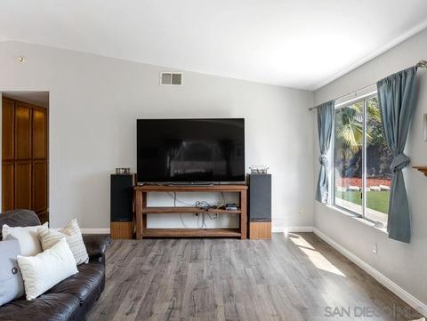 1256 E St, Ramona, CA 92065 photo 4