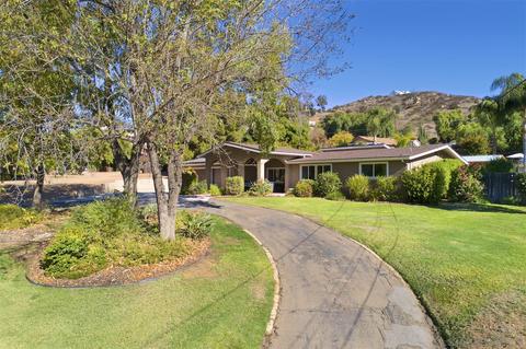 11155 Oakcreek Dr, Lakeside, CA 92040 photo 2