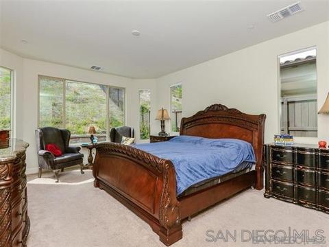 439 Machado, Vista, CA 92083 photo 6