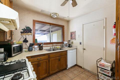 9149 Gideon Cir N, Lakeside, CA 92040 photo 6