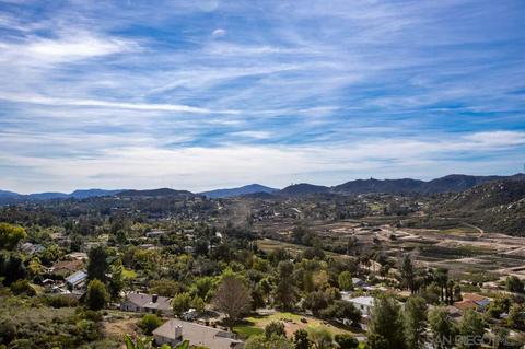 11376 Harmony Pl, Escondido, CA 92026 photo 4